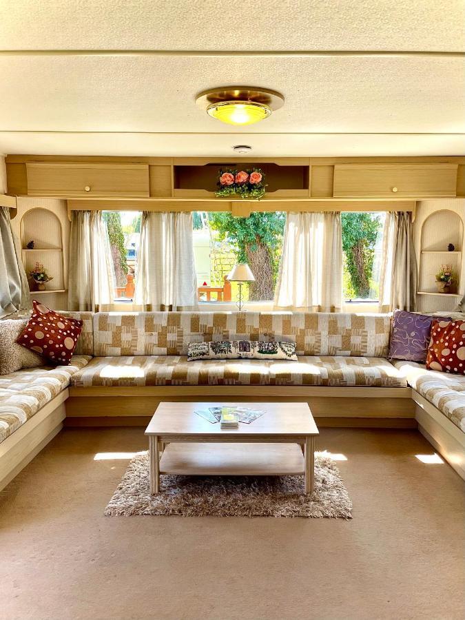 Poplar Lodge Log Caravan Kirkby on Bain エクステリア 写真