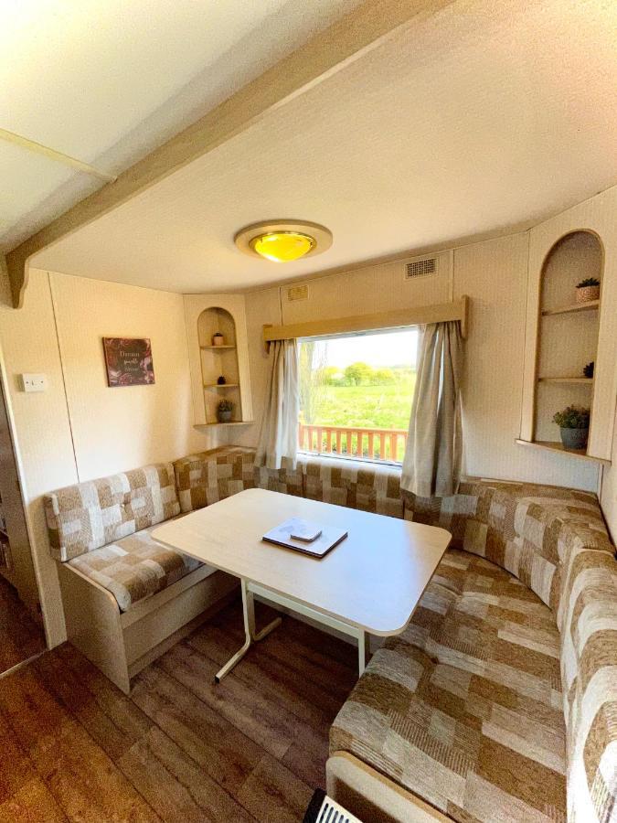Poplar Lodge Log Caravan Kirkby on Bain エクステリア 写真