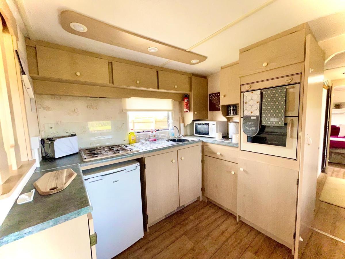 Poplar Lodge Log Caravan Kirkby on Bain エクステリア 写真